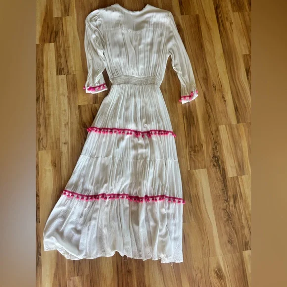 Chicwish Embroidered Midi Dress - Picture 5 of 5